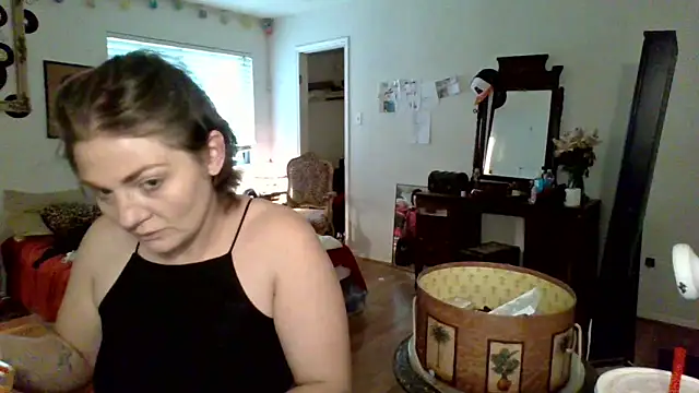 sophiarica online show from 04-18-26, 08:31