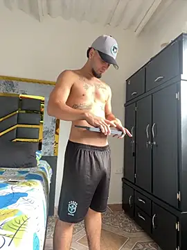 MattDevon online show from 09-17-25, 06:20