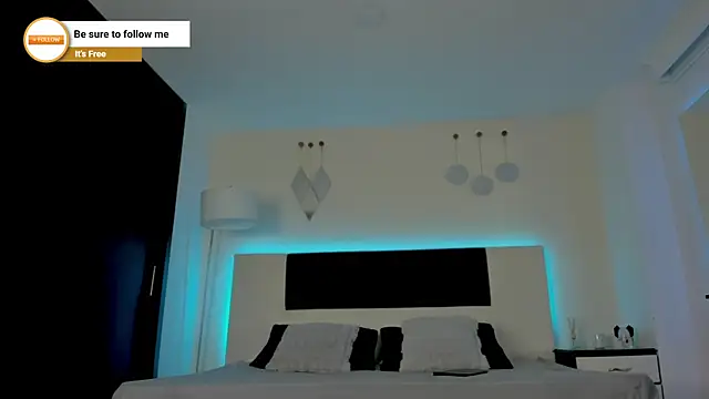 MattDevon online show from 12-18-25, 04:40