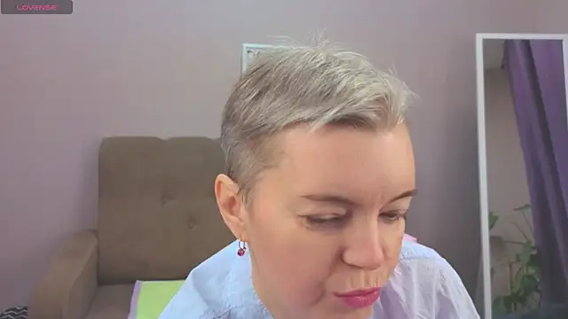 Cutie Erikaa1 online show from 12-14-25, 02:17