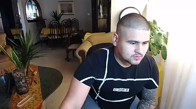 Snapshot of pitbullveryhot chatting on 02-11-25, 09:03 pitbullveryhot online show from 02-11-25, 09:03