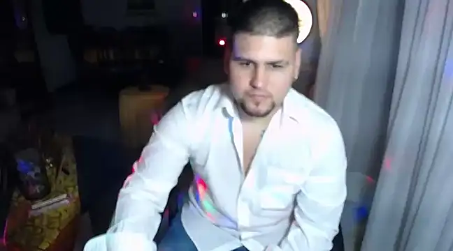 Snapshot of pitbullveryhot chatting on 03-03-25, 05:20 pitbullveryhot online show from 03-03-25, 05:20