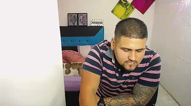 Snapshot of pitbullveryhot chatting on 03-09-25, 08:18 pitbullveryhot online show from 03-09-25, 08:18