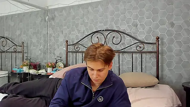 Snapshot of Marcus_Swampov chatting on 12-09-24, 05:19 Marcus Swampov online show from 12-09-24, 05:19