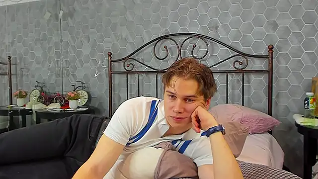 Snapshot of Marcus_Swampov chatting on 12-28-24, 10:14 Marcus Swampov online show from 12-28-24, 10:14