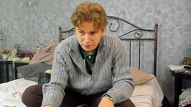 Snapshot of Marcus_Swampov chatting on 12-29-24, 03:13 Marcus Swampov online show from 12-29-24, 03:13