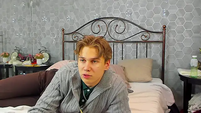 Snapshot of Marcus_Swampov chatting on 12-29-24, 11:39 Marcus Swampov online show from 12-29-24, 11:39