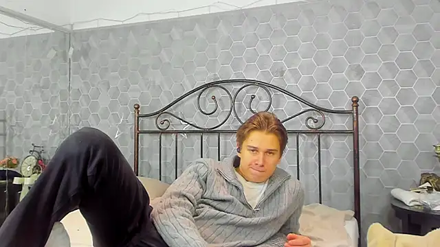 Snapshot of Marcus_Swampov chatting on 01-15-25, 08:20 Marcus Swampov online show from 01-15-25, 08:20