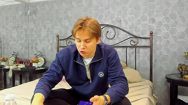 Snapshot of Marcus_Swampov chatting on 01-20-25, 10:07 Marcus Swampov online show from 01-20-25, 10:07