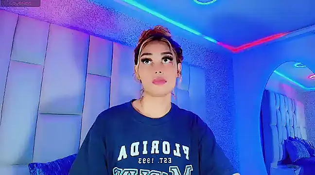 Hallyhott online show from 03-10-25, 10:59