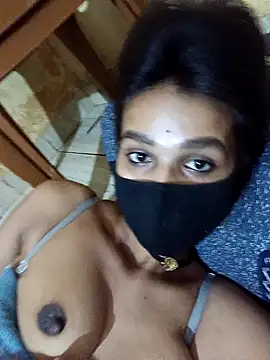 Snapshot of Hoty_girl_143 chatting on 03-02-25, 10:14 Hoty girl 143 online show from 03-02-25, 10:14