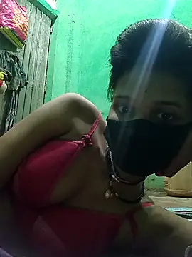 Snapshot of Hoty_girl_143 chatting on 10-24-25, 10:00 Hoty girl 143 online show from 10-24-25, 10:00