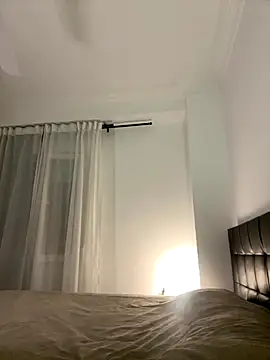 IamCrystal2 online show from 11-20-25, 02:23