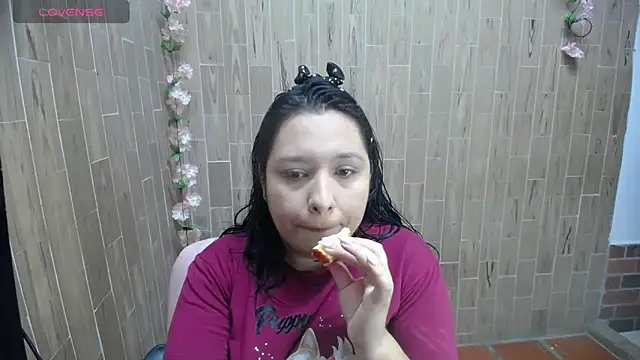 solyeria online show from 02-19-25, 12:03