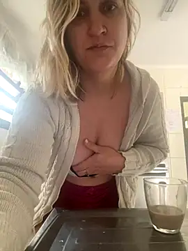 Bia sexynovaes online show from 10-08-25, 11:19