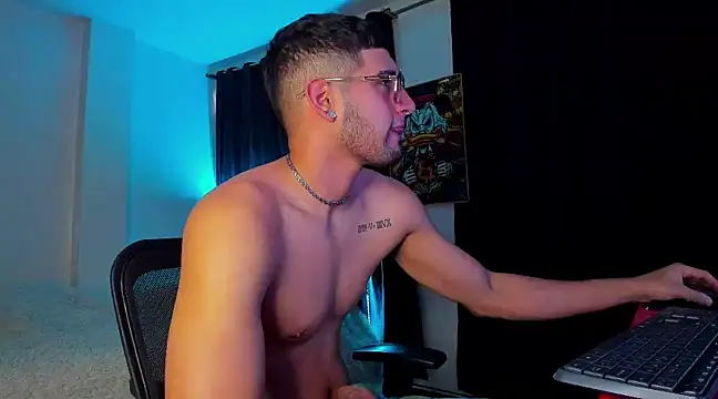 Giomar Reyes online show from 01-21-25, 06:23