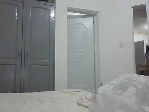 Snapshot of adele-33 chatting on 10-10-25, 10:53 adele-33 online show from 10-10-25, 10:53