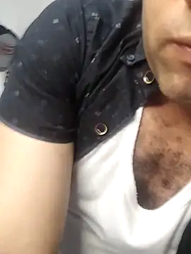 Snapshot of CRISTHIAN_GREY01 chatting on 02-14-25, 02:39 CRISTHIAN GREY01 online show from 02-14-25, 02:39