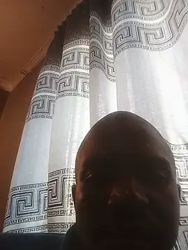 Snapshot of Flowershade chatting on 07-28-26, 03:08 Flowershade online show from 07-28-26, 03:08