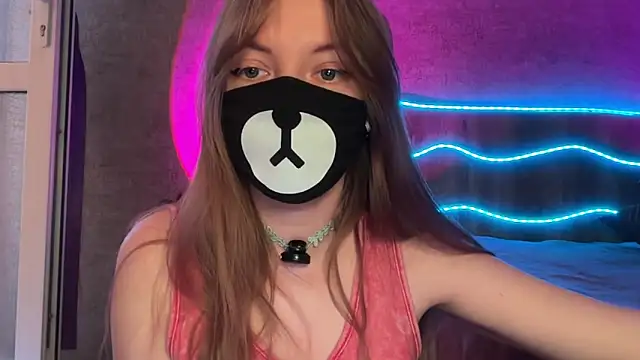 Your Little Bear online show from 05-18-26, 04:07