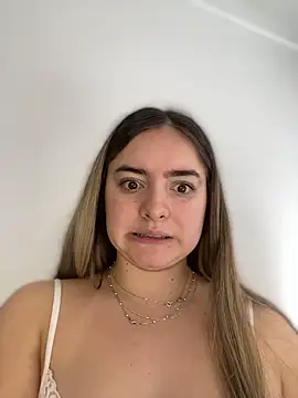 imlindapink online show from 12-05-25, 05:09