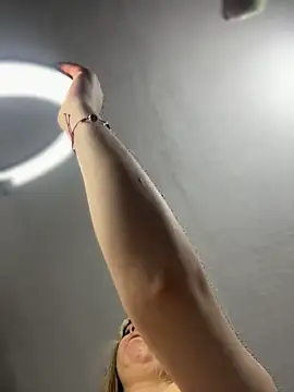 imlindapink online show from 03-06-26, 09:22