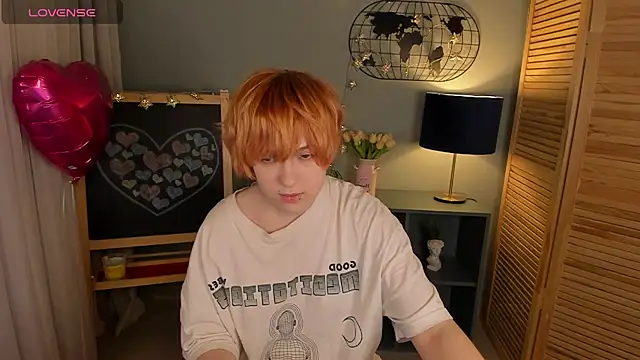 Snapshot of fiamoory chatting on 02-23-25, 04:39 fiamoory online show from 02-23-25, 04:39