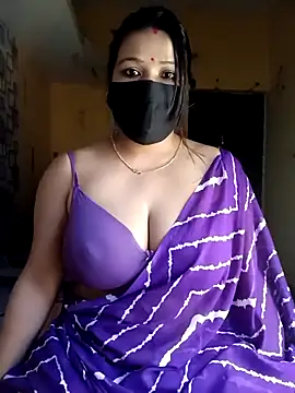 Radhikadavi879 online show from 09-25-25, 07:01