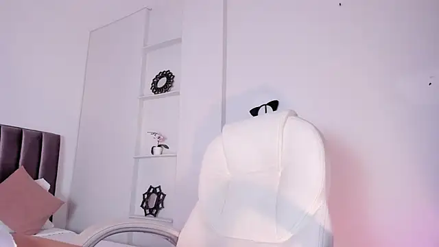 alisson sanders online show from 02-11-25, 04:46