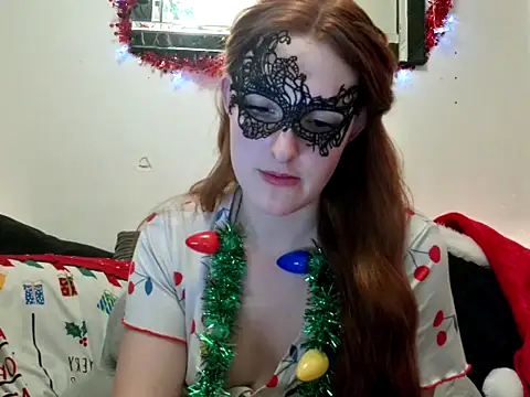 Snapshot of LexiSnowUK chatting on 12-11-24, 10:38 LexiSnowUK online show from 12-11-24, 10:38