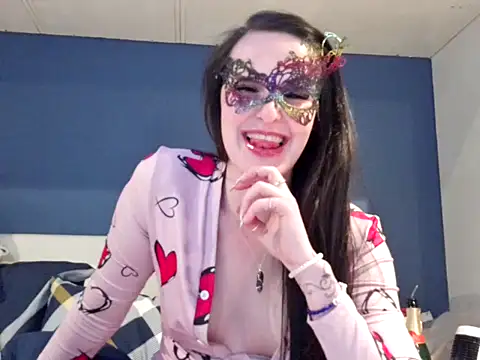 Snapshot of LexiSnowUK chatting on 01-02-25, 08:35 LexiSnowUK online show from 01-02-25, 08:35