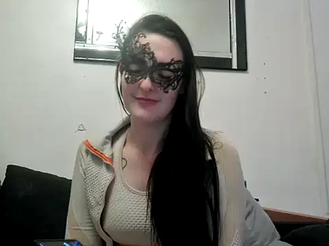 Snapshot of LexiSnowUK chatting on 01-13-25, 10:36 LexiSnowUK online show from 01-13-25, 10:36