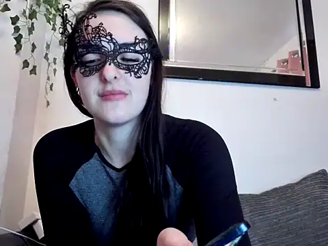 Snapshot of LexiSnowUK chatting on 02-13-25, 09:41 LexiSnowUK online show from 02-13-25, 09:41