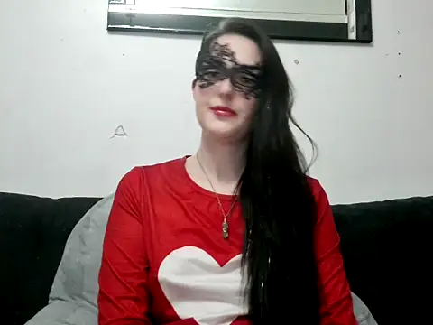 Snapshot of LexiSnowUK chatting on 03-08-25, 08:14 LexiSnowUK online show from 03-08-25, 08:14