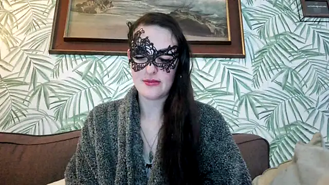 Snapshot of LexiSnowUK chatting on 03-11-25, 10:18 LexiSnowUK online show from 03-11-25, 10:18