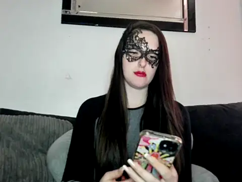 Snapshot of LexiSnowUK chatting on 03-14-25, 12:51 LexiSnowUK online show from 03-14-25, 12:51