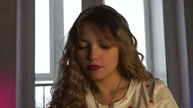 norakisses online show from 12-09-24, 09:17