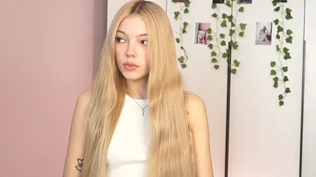norakisses online show from 04-30-26, 08:09