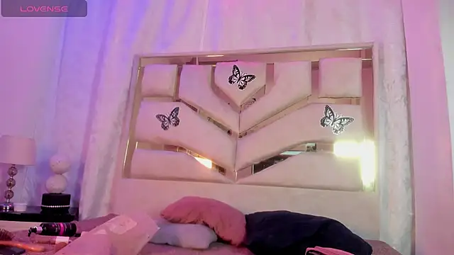 Strella ferrera online show from 03-31-26, 08:31