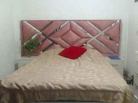 Snapshot of moan_sex2 chatting on 03-14-25, 03:37 moan sex2 online show from 03-14-25, 03:37