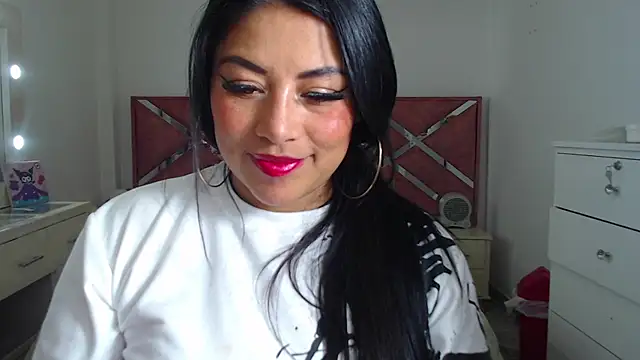 Snapshot of moan_sex2 chatting on 10-06-25, 03:15 moan sex2 online show from 10-06-25, 03:15
