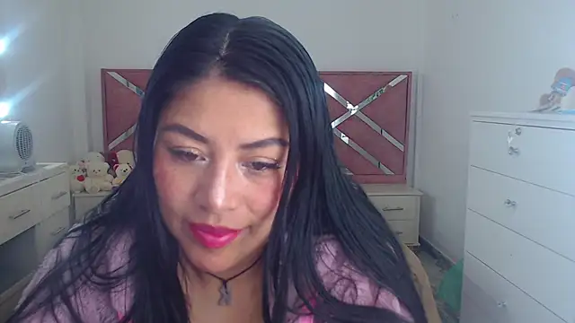 Snapshot of moan_sex2 chatting on 10-14-25, 05:52 moan sex2 online show from 10-14-25, 05:52