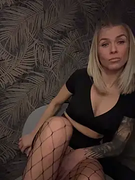 BlueEyesCarole online show from 01-23-25, 07:07