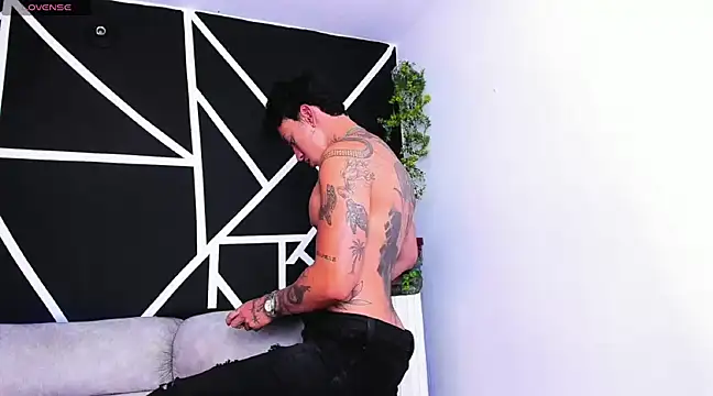 JUSTIN FULLER1 online show from 02-23-25, 12:41