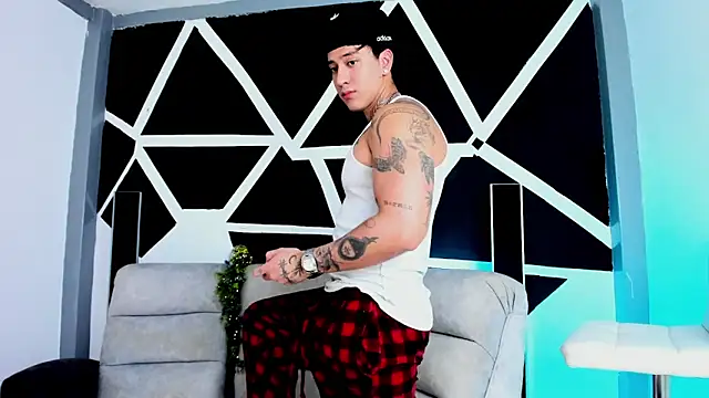 JUSTIN FULLER1 online show from 10-16-25, 06:09