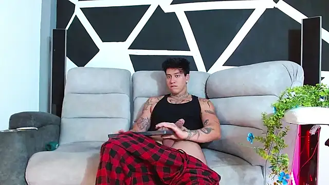 JUSTIN FULLER1 online show from 11-28-25, 10:01