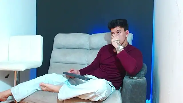 JUSTIN FULLER1 online show from 03-03-26, 06:58