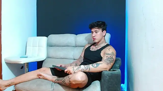 Snapshot of JUSTIN_FULLER1 chatting on 04-22-26, 10:22 JUSTIN FULLER1 online show from 04-22-26, 10:22