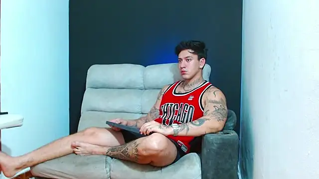 JUSTIN FULLER1 online show from 07-26-26, 01:36
