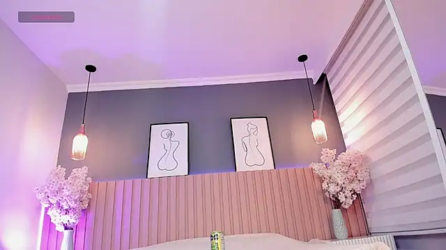Snapshot of babee_sophie chatting on 02-08-25, 04:25 babee sophie online show from 02-08-25, 04:25